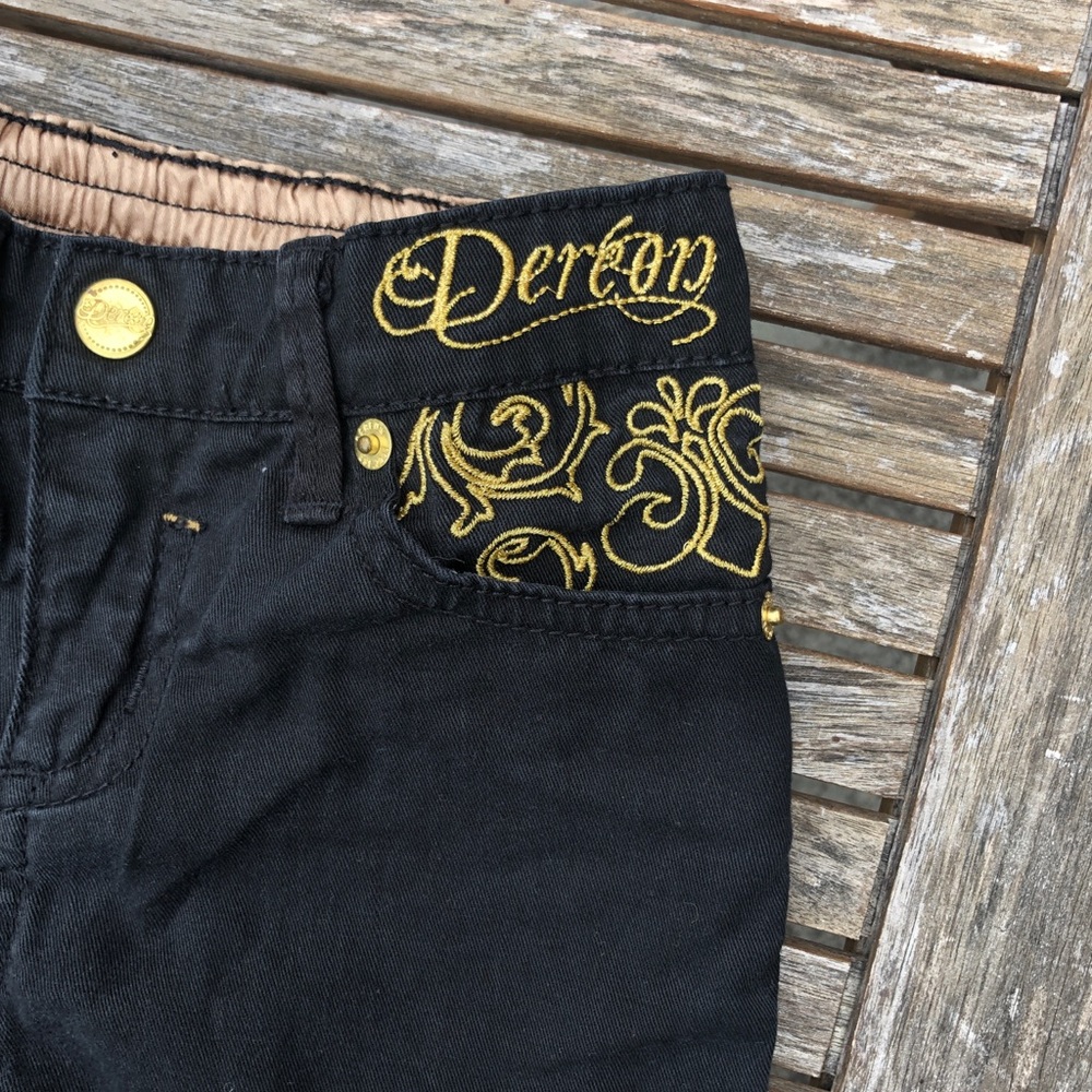 Gorgeous Dereon Designer Black Pants